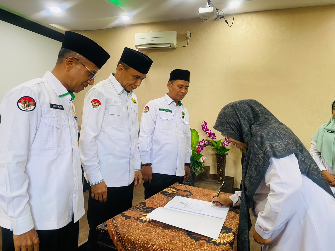 Awali Amanah dengan Komitmen, Kepala Madrasah Baru Teken Perjanjian Kinerja