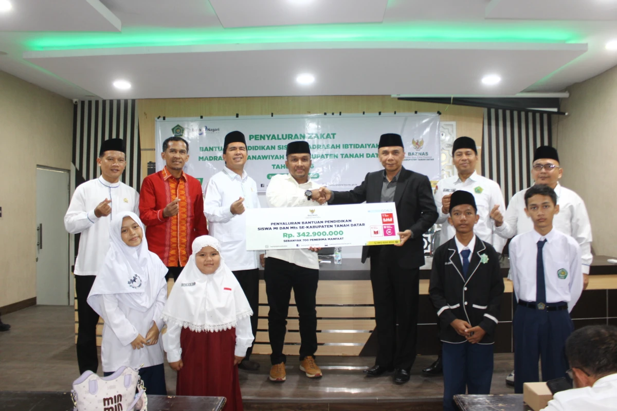 Rp342,9 Juta Zakat ASN Kemenag Disalurkan, 700 Siswa MI dan MTs Terima Bantuan Pendidikan
