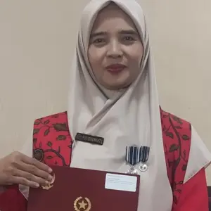 NOVENDRIATI S.Pd, SD