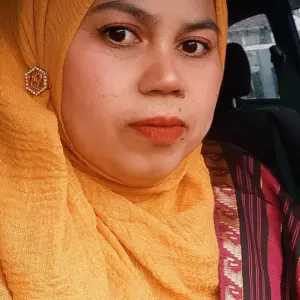 SRI ESA NOFRIANTI