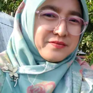 HANIFAH S.Pd