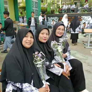 YESI MAYASARI S.T