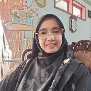 SISKA HANDAYANI S.Pd.I.