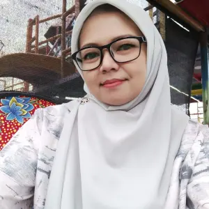 PUTRI HARIYANI S.E.